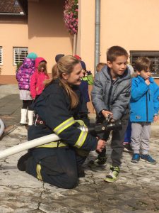 DVD Stupnik u posjeti Dječjem vrtiću Hrvatski Leskovac